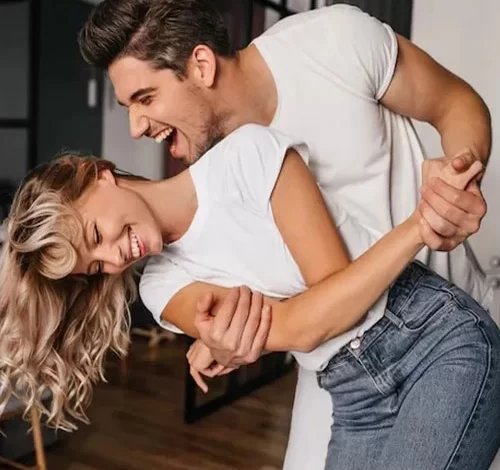 ۱۰ عادت کوچک برای بهبود رابطه زناشویی